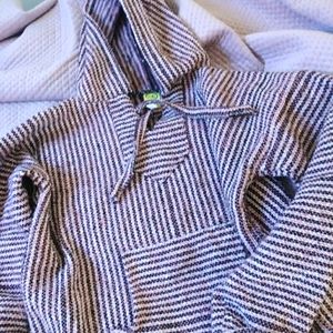 Soft new pink black white pullover